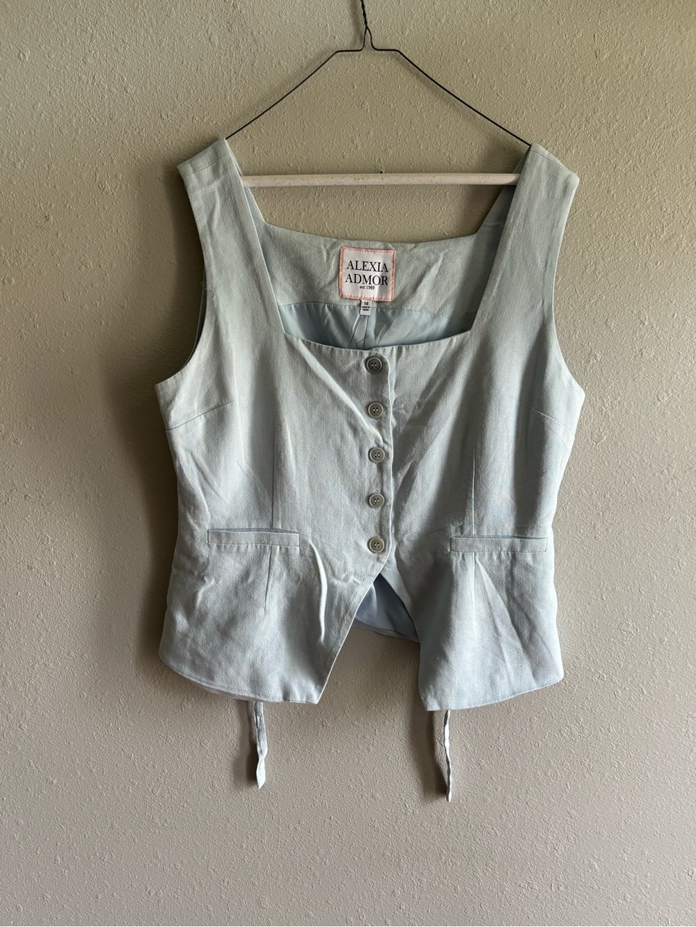 Alexia Admor Pale Blue Button-Front Linen-Blend Vest